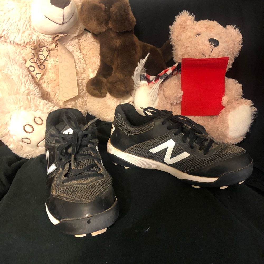 New balance kids size 3